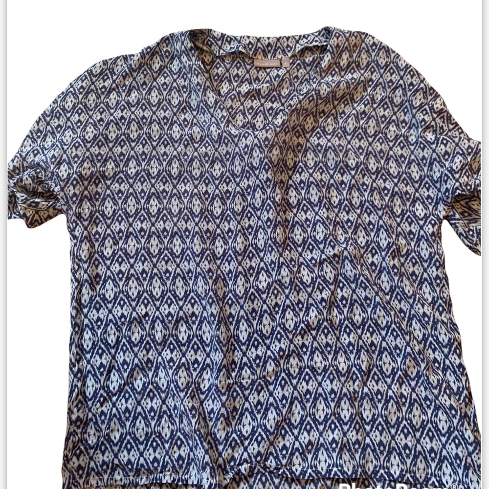 Selling an Ellie Kai and Lilly Pulitzer shorts —- two for one
